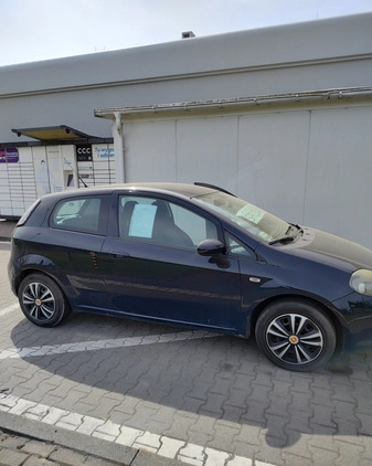 Fiat Punto cena 13500 przebieg: 195000, rok produkcji 2011 z Gdańsk małe 154